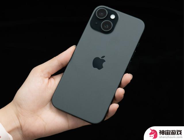 iPhone15全系调低1260，苹果新机降价促销力度大